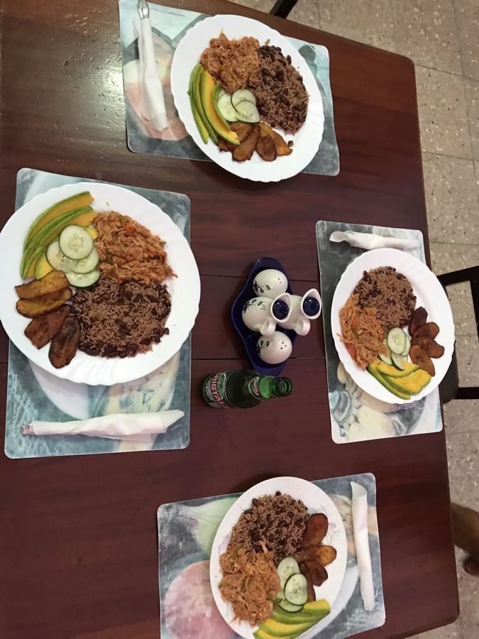 みんなで集まった食事会の料理